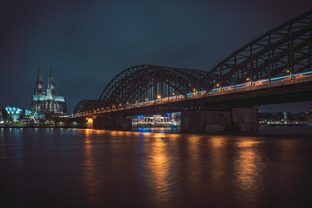 養老渓谷の紅葉を楽しむトロッコ列車のおすすめルートは？