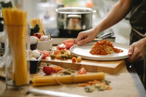 紅葉狩りの近くで楽しめる食事処はどこ？