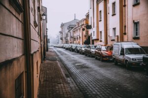 紅葉狩りに最適な車での移動方法は？